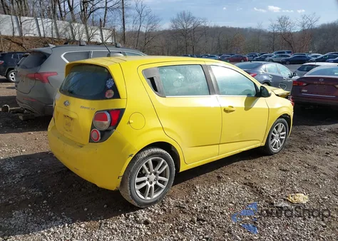 2016 Chevrolet Sonic Lt Auto из США, поврежденный, VIN 1G1JC6SH4G4130568